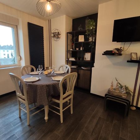 Appartement Cosy Centre-Ville Wifi Parking Charleville-Mézières Εξωτερικό φωτογραφία