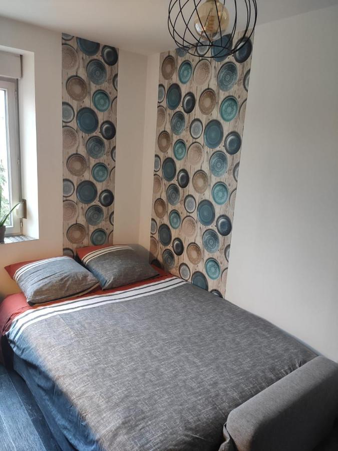 Appartement Cosy Centre-Ville Wifi Parking Charleville-Mézières Εξωτερικό φωτογραφία